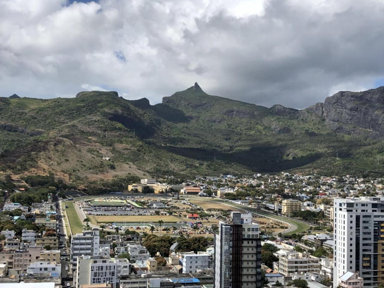 Sea & City View Luxury Apartment Port Louis Exterior foto